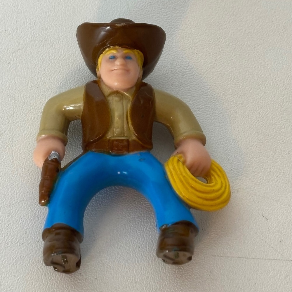 Vintage K'NEX Cowboy Figure with Lasso‎ and Pistol Brown Blue Plastic Toy 2 Inch